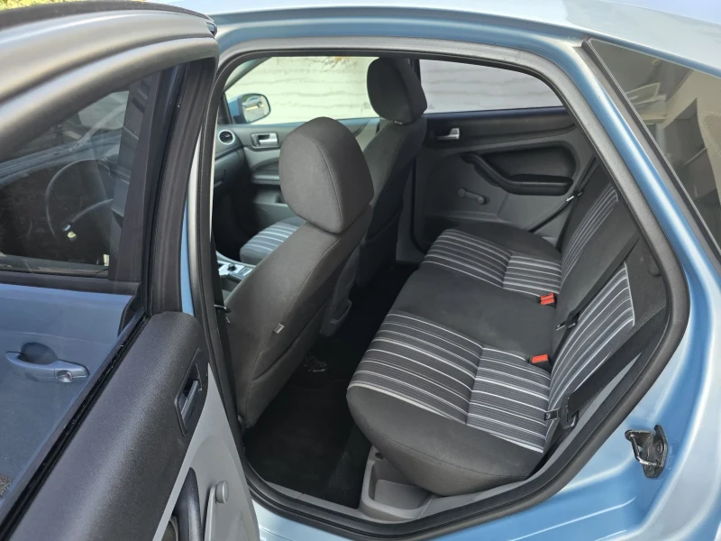 Ford Focus 1.6 TDCI 90 HP, снимка 8 - Автомобили и джипове - 51408448