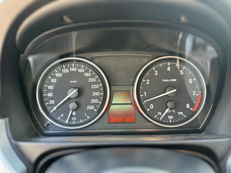 BMW 335 E91 LCI Xdrive, снимка 9 - Автомобили и джипове - 52178984