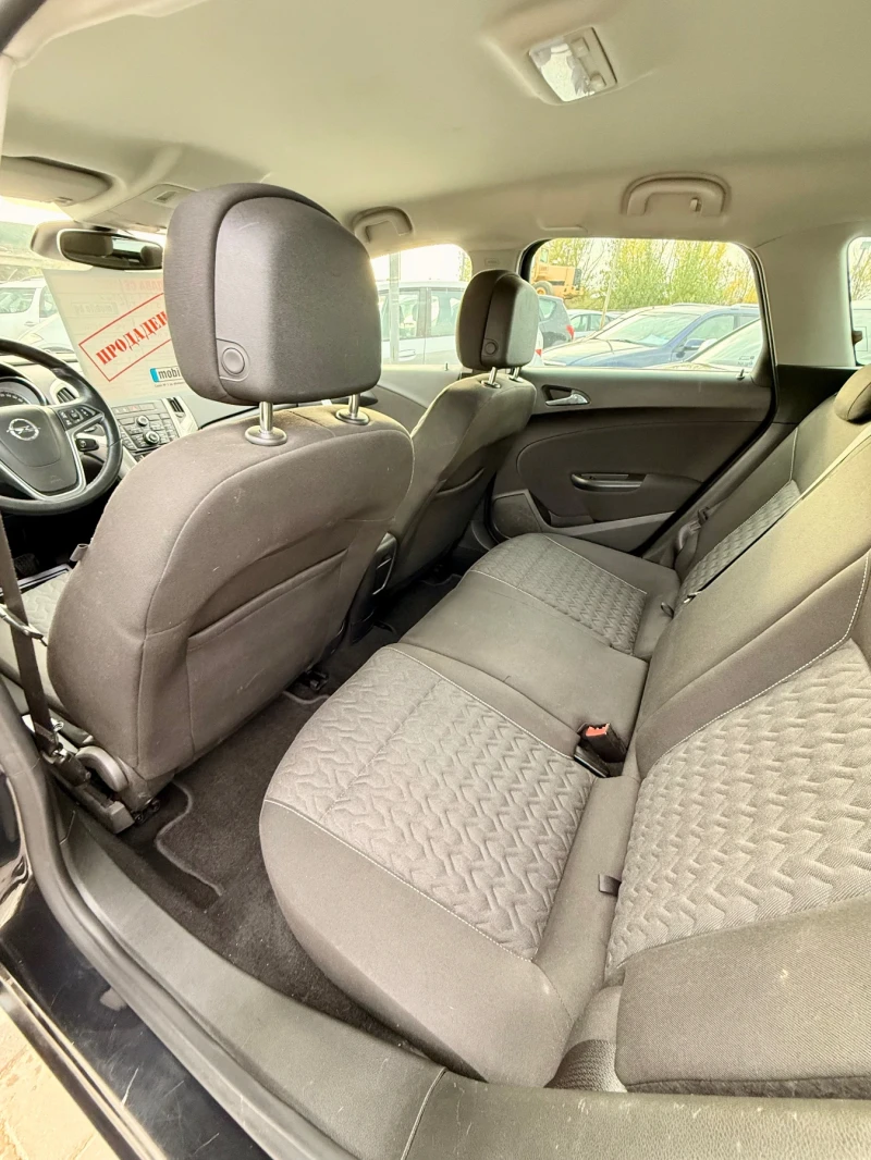 Opel Astra 1.4* Turbo* Обслужена* Регистрирана* Реална* Барте, снимка 11 - Автомобили и джипове - 52451588