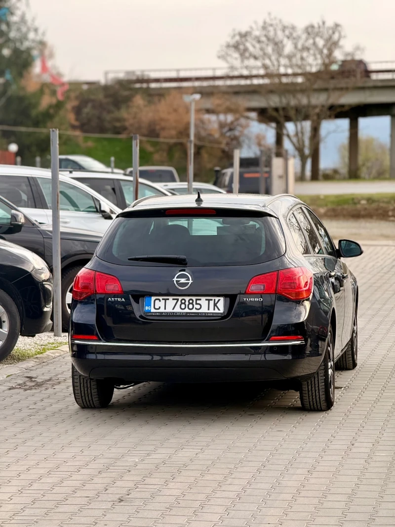 Opel Astra 1.4* Turbo* Обслужена* Регистрирана* Реална* Барте, снимка 7 - Автомобили и джипове - 52451588