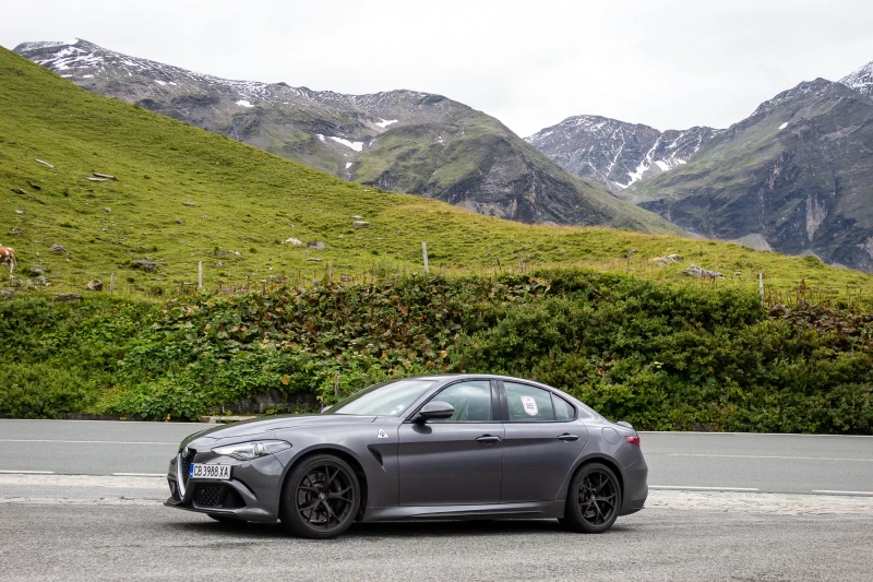 Alfa Romeo Giulia Quadrifoglio 510кс, снимка 5 - Автомобили и джипове - 52830560