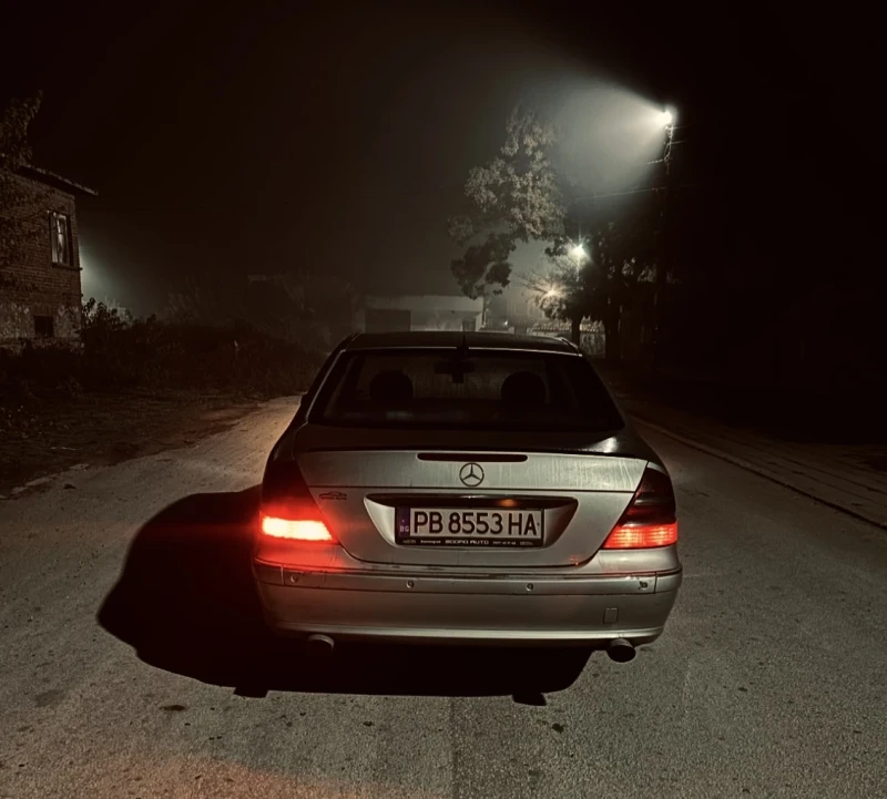 Mercedes-Benz 320, снимка 2 - Автомобили и джипове - 52885749