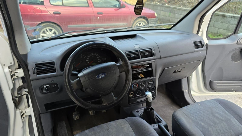 Ford Tourneo Connect 1.8 TDCI, снимка 7 - Автомобили и джипове - 53515938