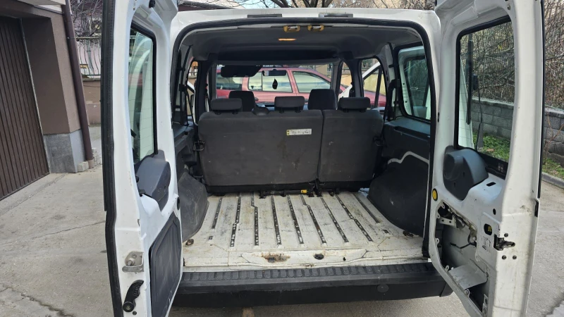 Ford Tourneo Connect 1.8 TDCI, снимка 9 - Автомобили и джипове - 53515938