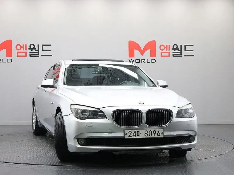 BMW 730, снимка 2 - Автомобили и джипове - 54462478