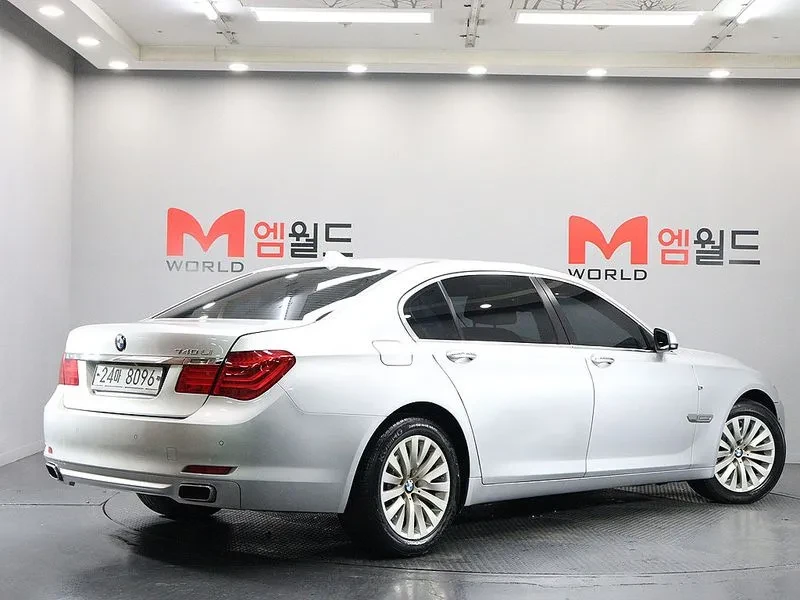 BMW 730, снимка 5 - Автомобили и джипове - 54462478