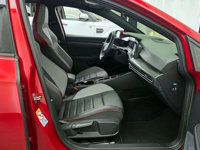 VW Golf 2.0 GTI| 241к.с.| ВКЛ.ТЕХНОТЕСТ, снимка 10 - Автомобили и джипове - 55650386