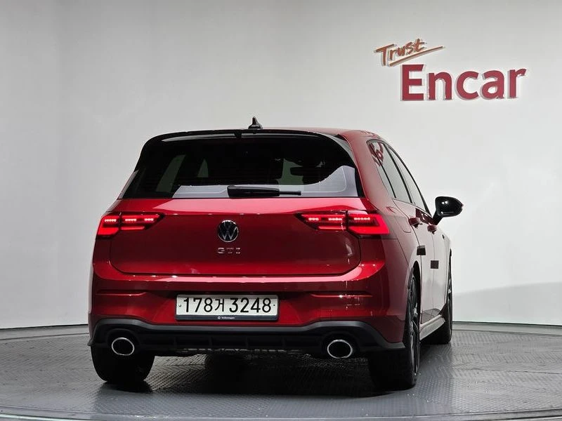 VW Golf 2.0 GTI| 241к.с.| ВКЛ.ТЕХНОТЕСТ, снимка 3 - Автомобили и джипове - 55650386