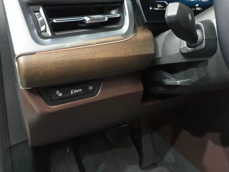 BMW 2 Active Tourer Active Tourer 218D Luxury, снимка 14 - Автомобили и джипове - 55959411
