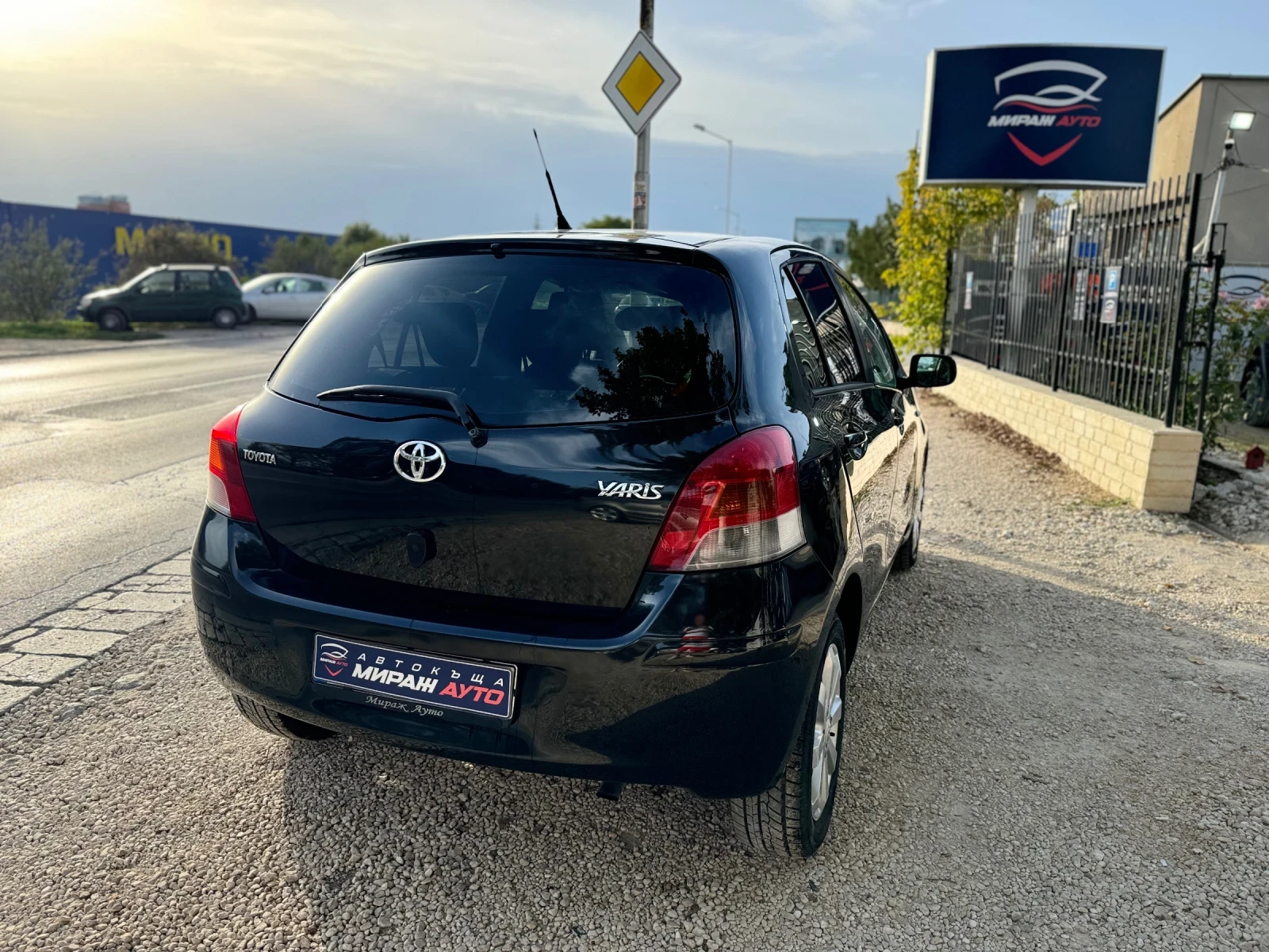 Toyota Yaris 1.4 D4D - изображение 4