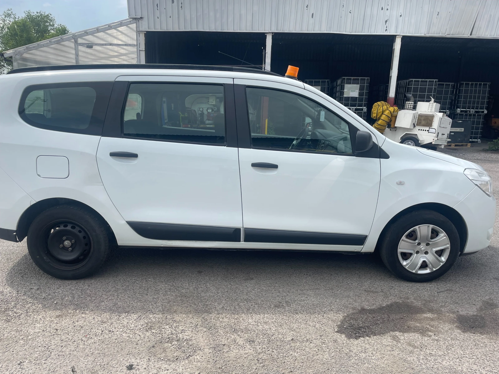 Dacia Lodgy SCe100 - изображение 5