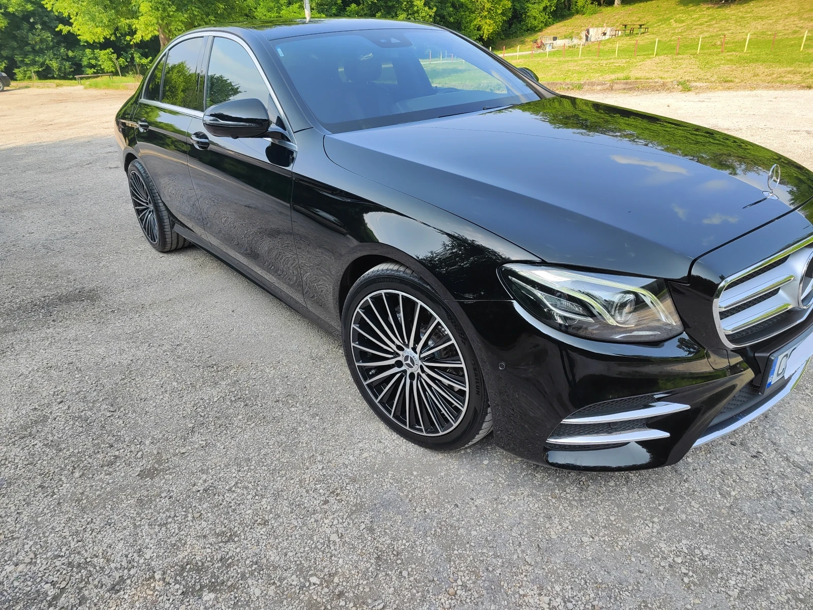 Mercedes-Benz E 220  - изображение 2