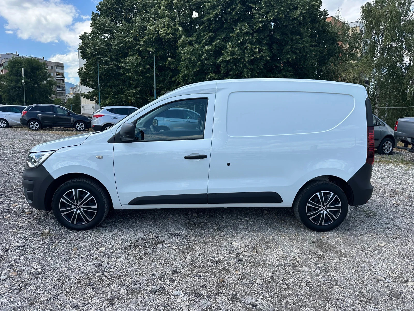 Renault Express 1.5DCI 95kc EURO6 - изображение 2