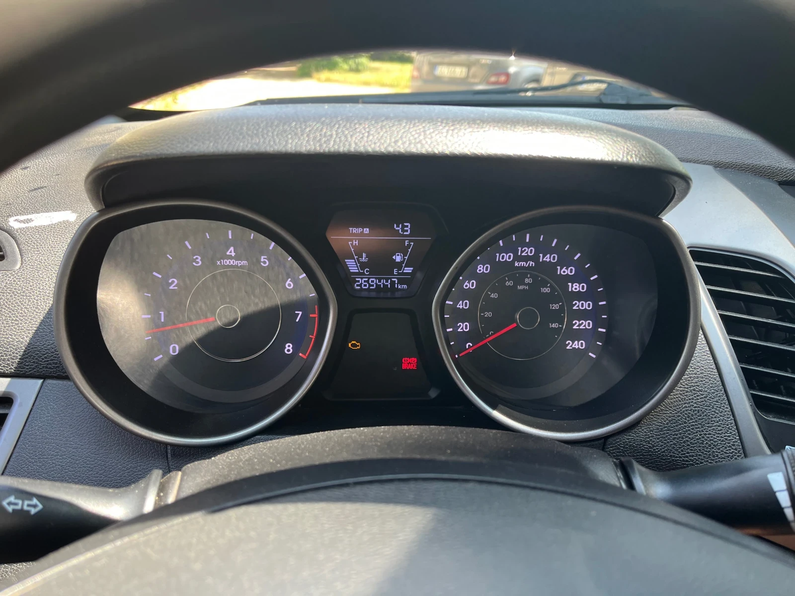 Hyundai Elantra  - изображение 6