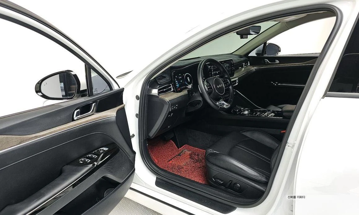 Kia K5 2.0 Noblesse * НАЙ-ДОБРА ЦЕНА В БЪЛГАРИЯ*  - изображение 10