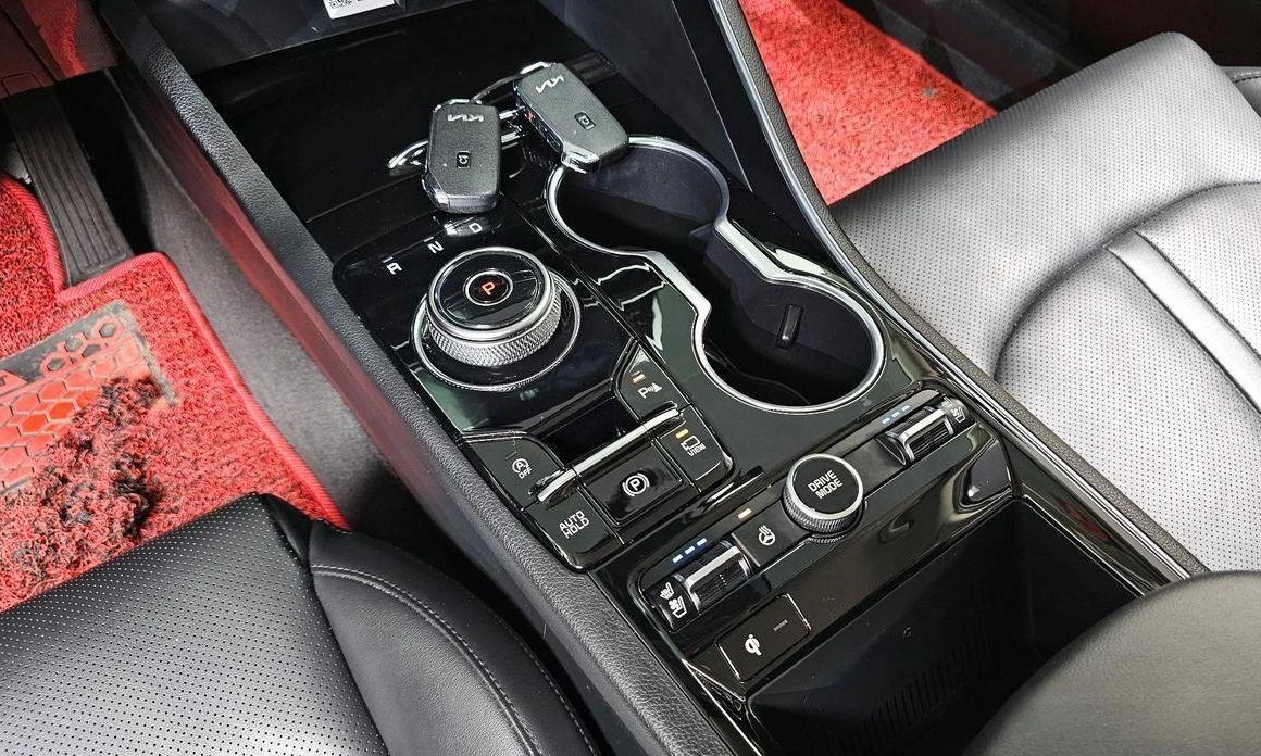 Kia K5 2.0 Noblesse * НАЙ-ДОБРА ЦЕНА В БЪЛГАРИЯ*  - изображение 8