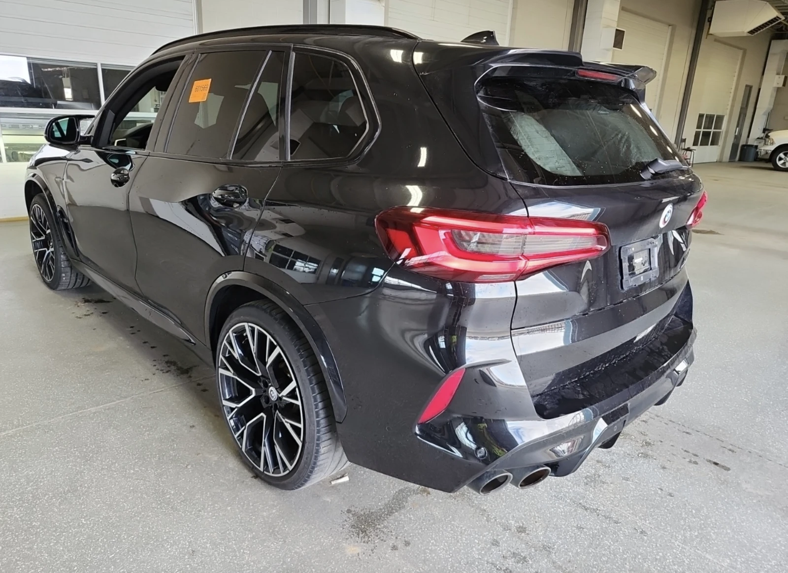 BMW X5M COMPETITION - изображение 4