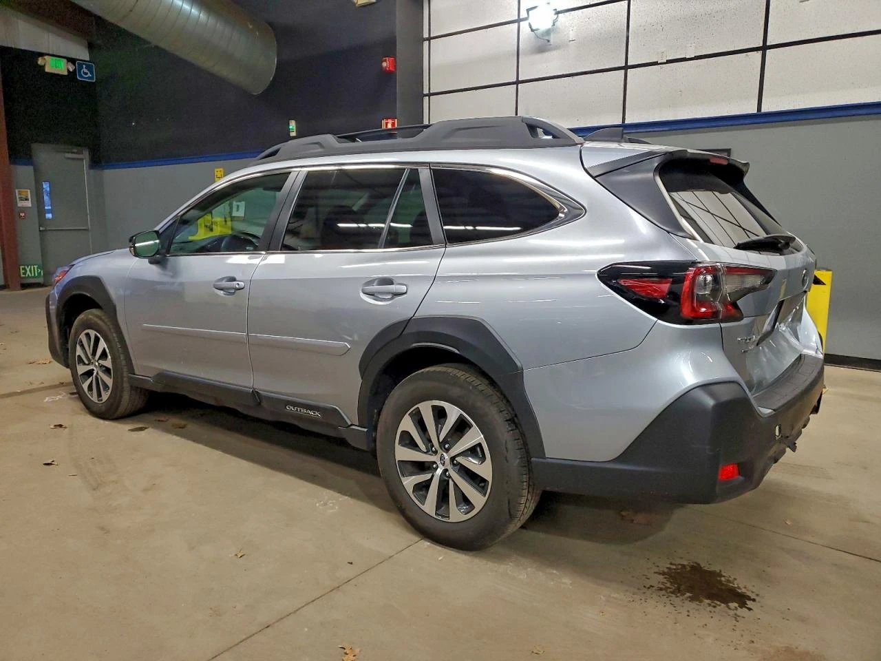 Subaru Outback PREMIUM*  - изображение 6