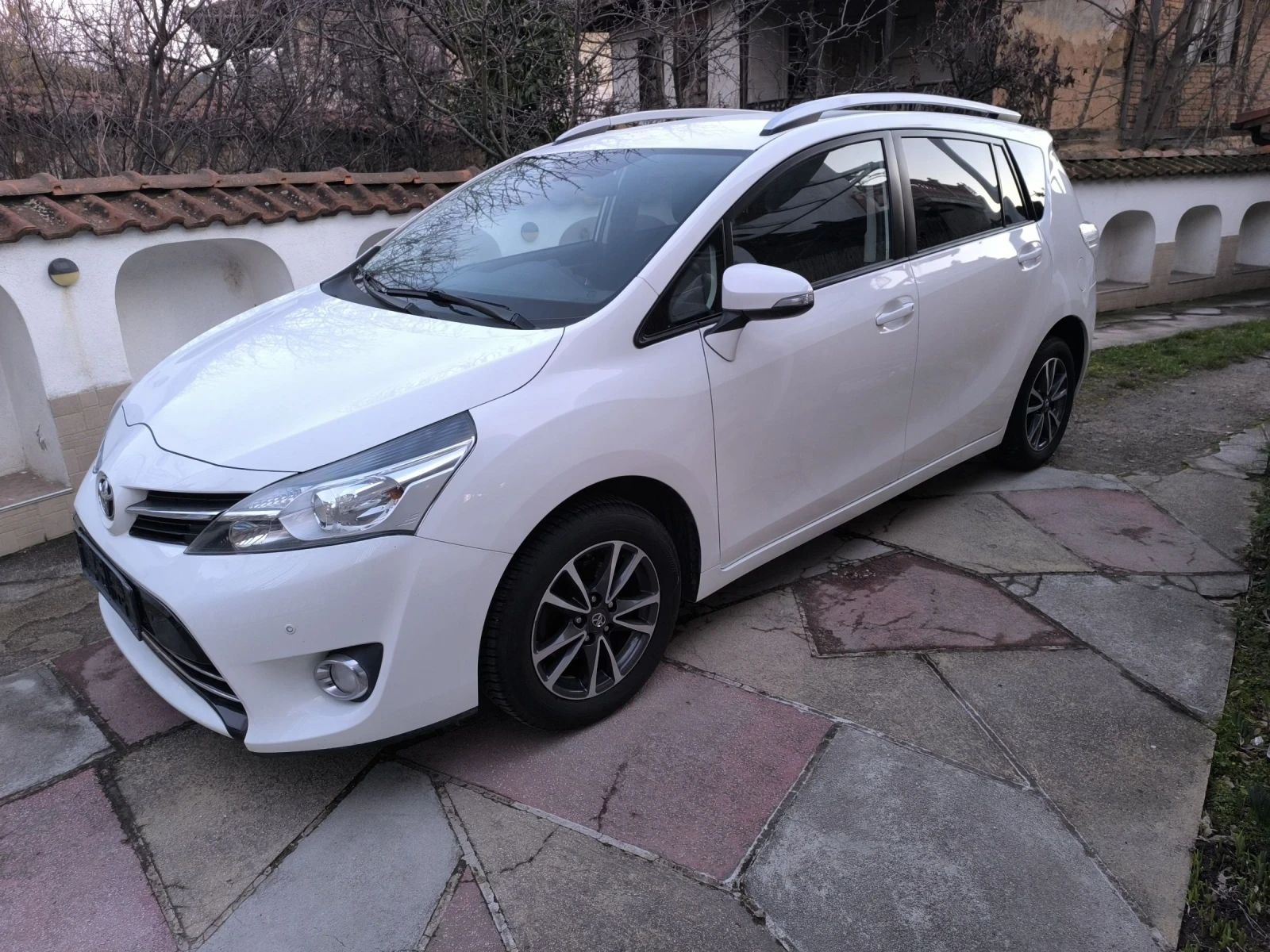 Toyota Verso 1.8бензин - изображение 3