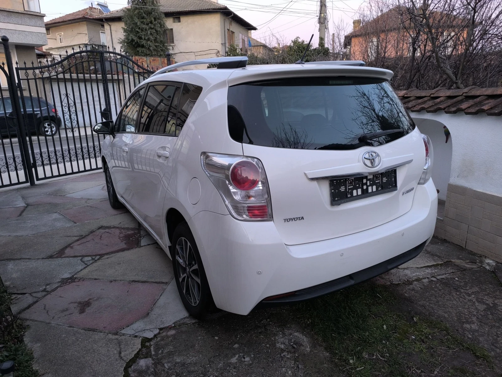 Toyota Verso 1.8бензин - изображение 5