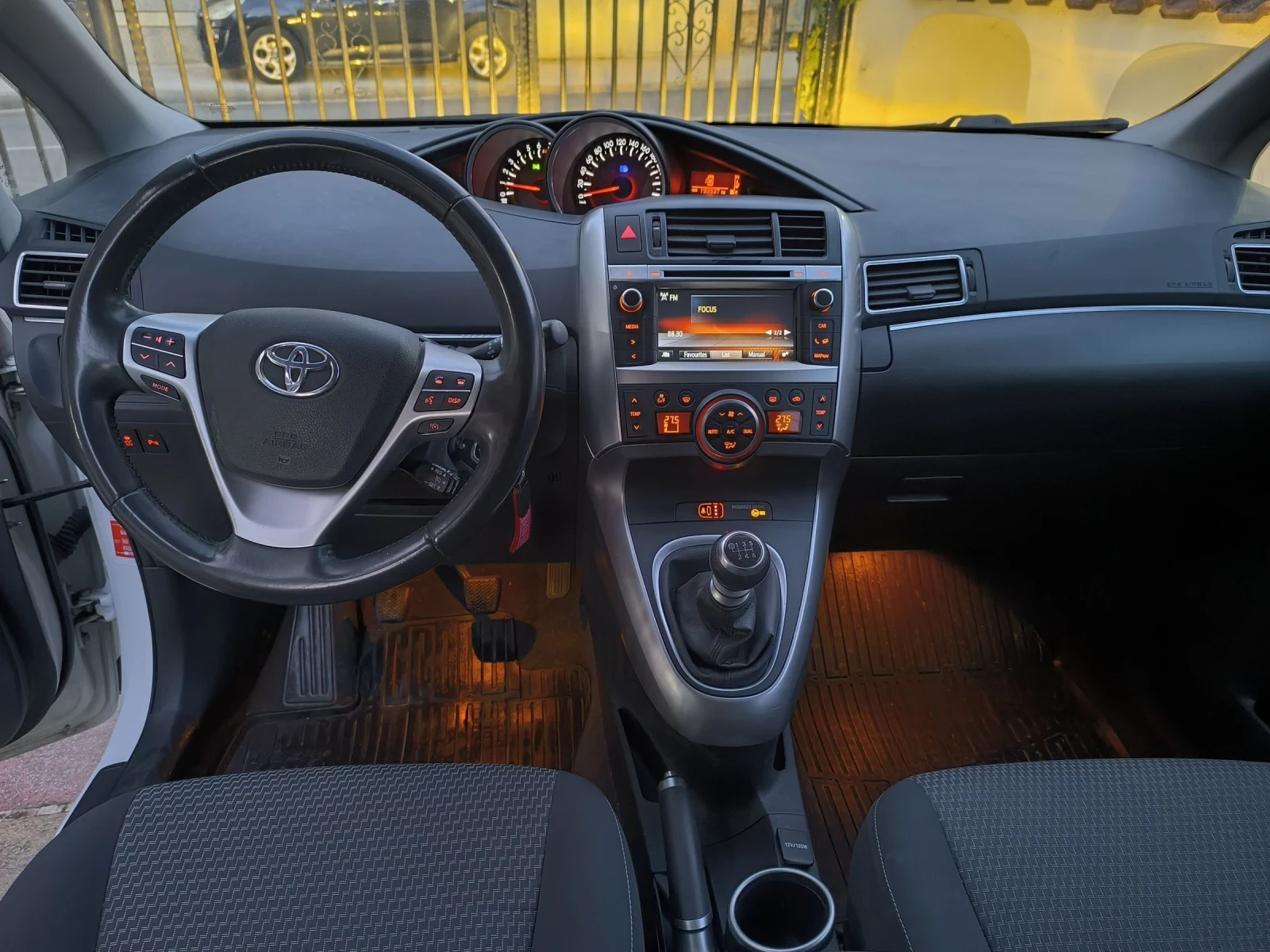 Toyota Verso 1.8бензин - изображение 8