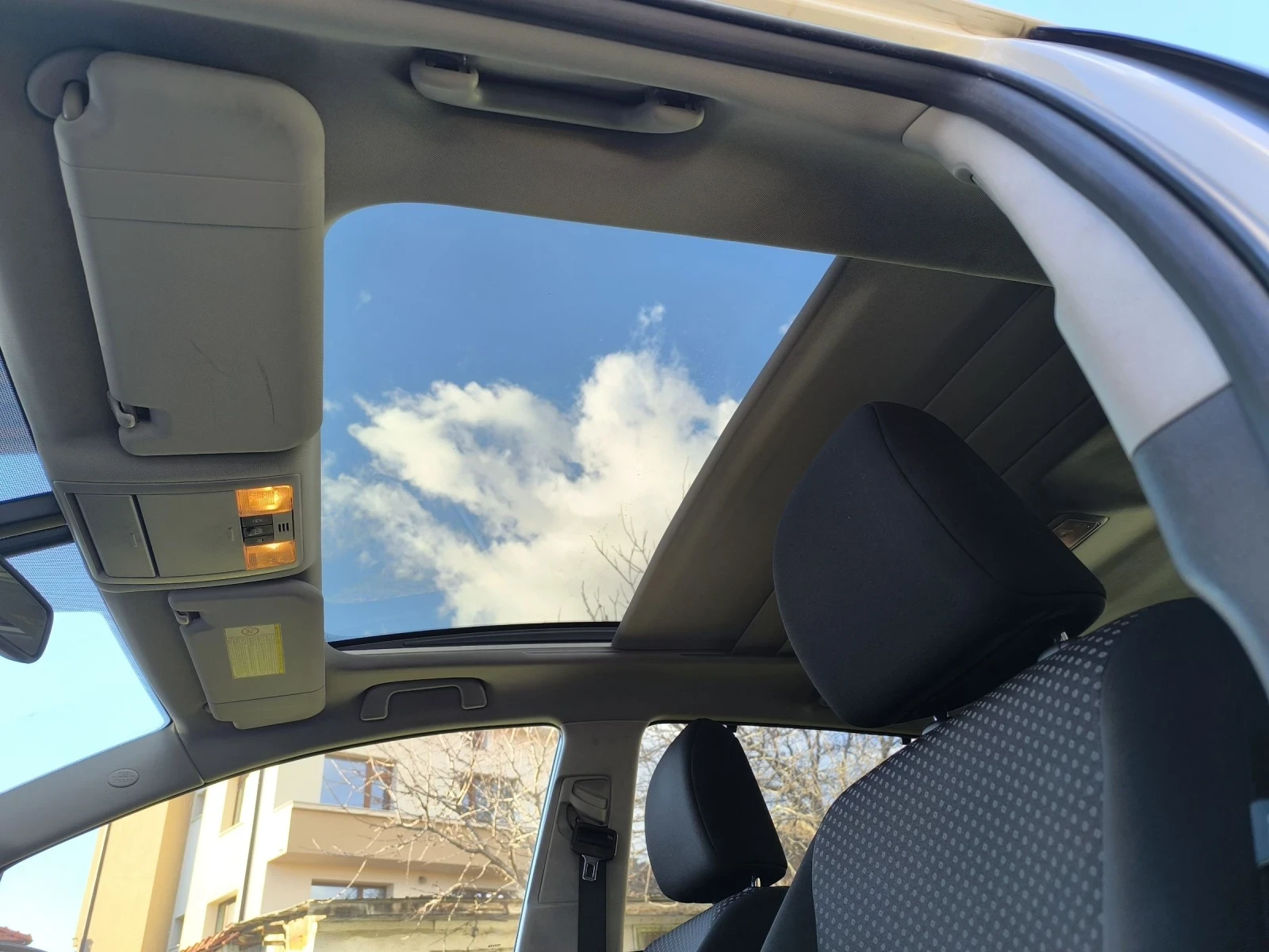 Toyota Verso 1.8������ | Mobile.bg � ����������� 12