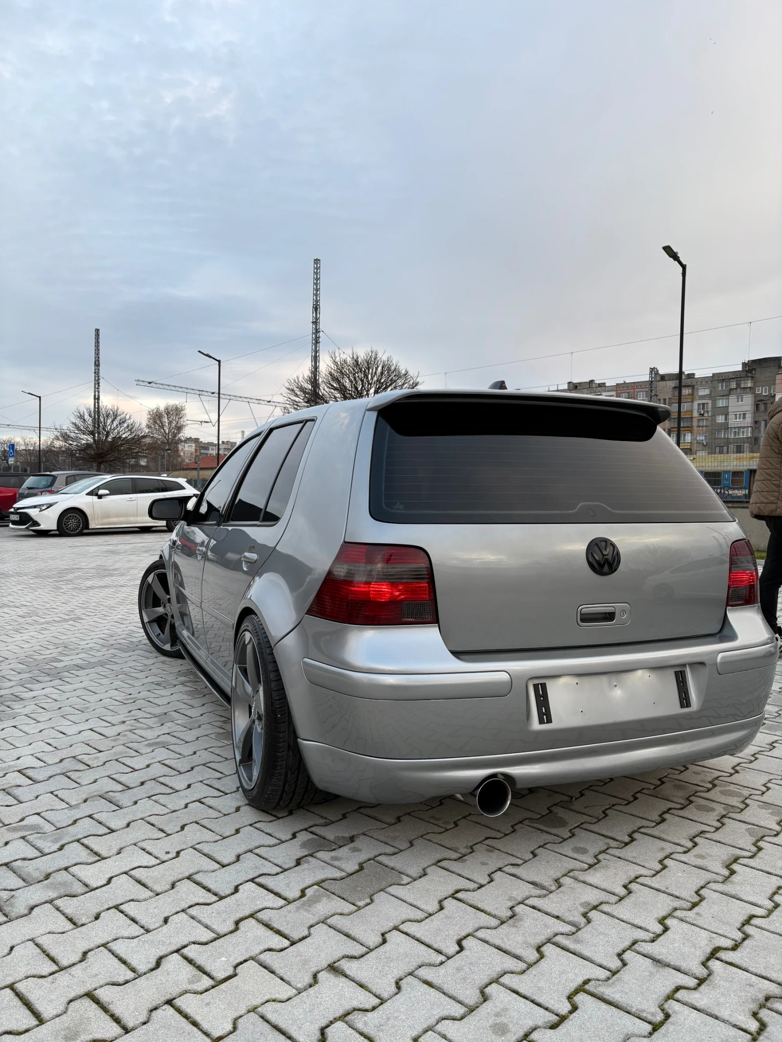 VW Golf 1.9 101, снимка 2 - Автомобили и джипове - 53725047