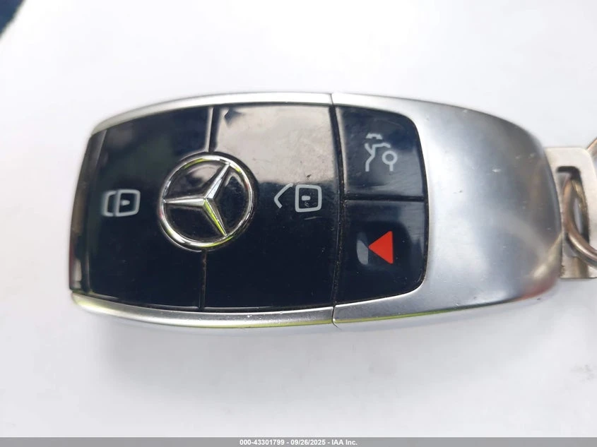Mercedes-Benz E 300 2l, снимка 11 - Автомобили и джипове - 53773996
