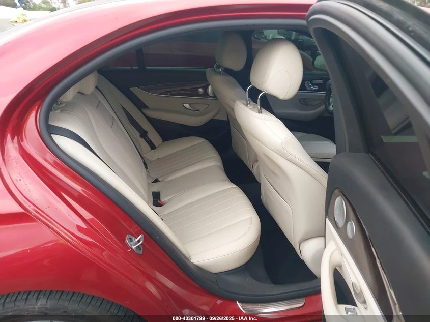 Mercedes-Benz E 300 2l, снимка 8 - Автомобили и джипове - 53773996