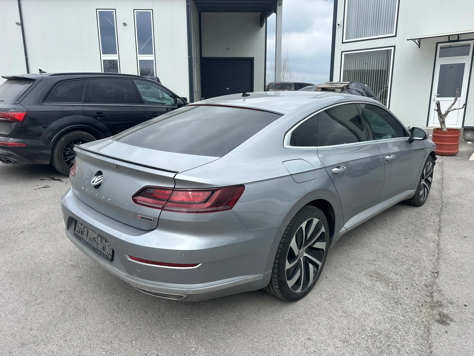VW Arteon Vw Arteon R-line, снимка 5 - Автомобили и джипове - 53916119