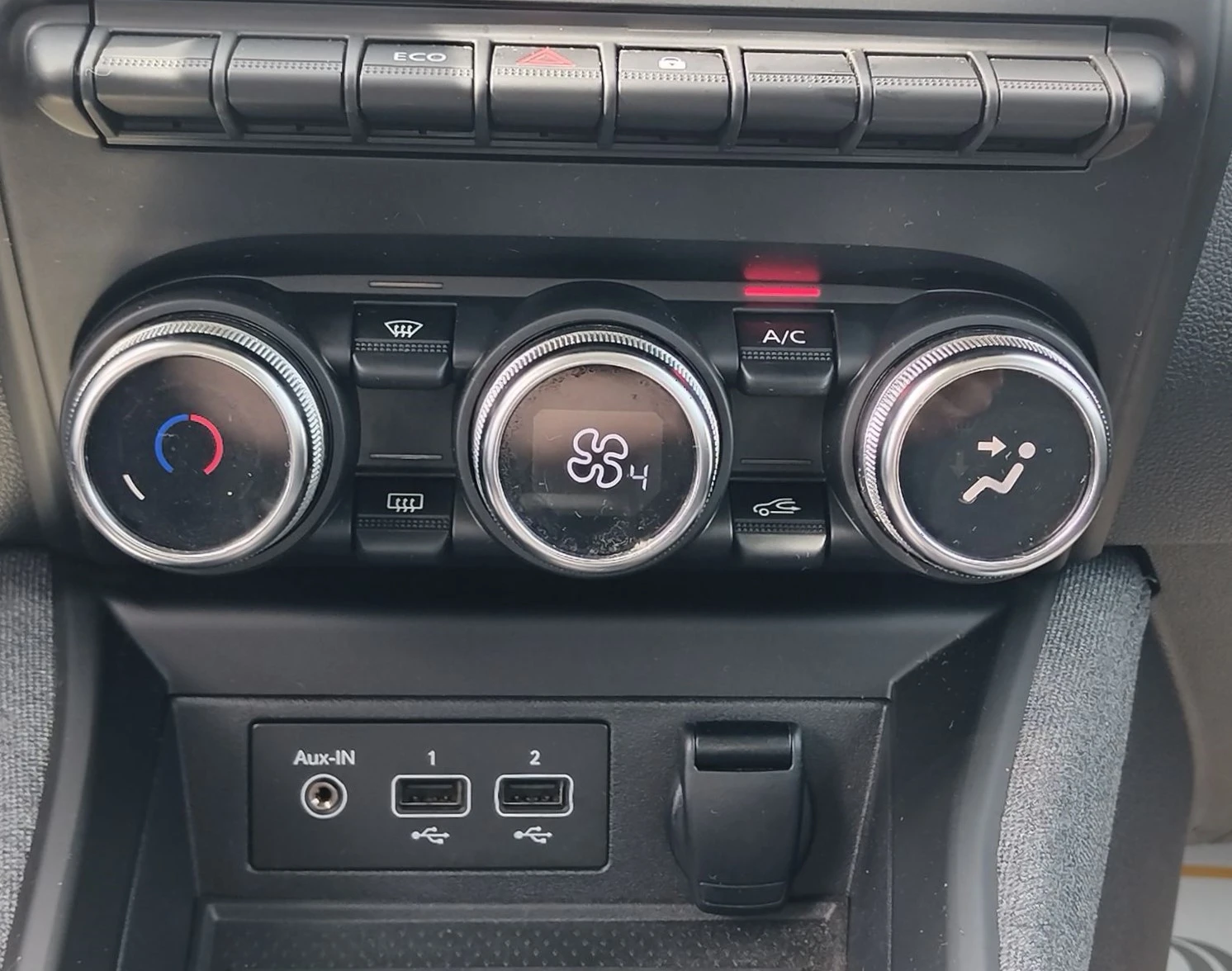 Renault Zoe 52kw/ 108к.с., снимка 12 - Автомобили и джипове - 54774098
