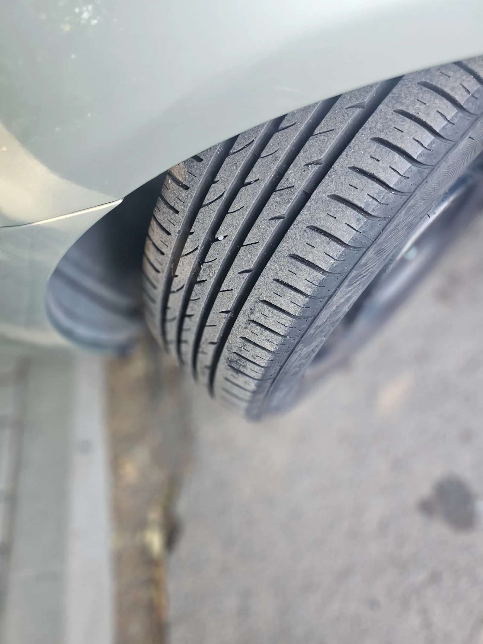 Toyota Avensis T25, снимка 8 - Автомобили и джипове - 55183053