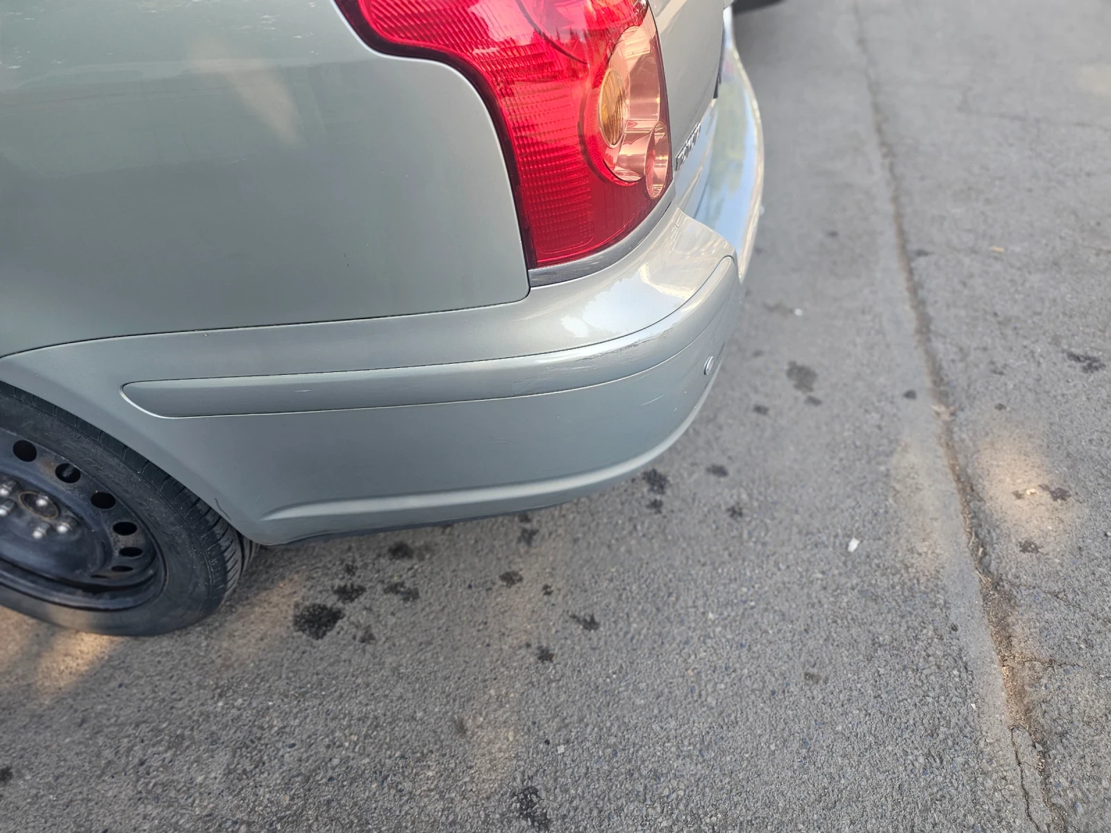 Toyota Avensis T25, снимка 4 - Автомобили и джипове - 55183053