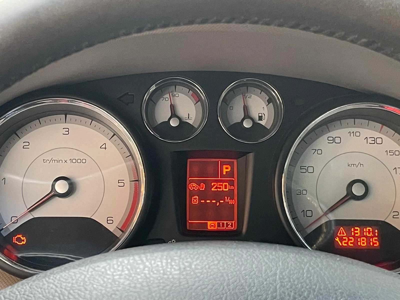 Peugeot 308 2000 hdi, снимка 7 - Автомобили и джипове - 55578220