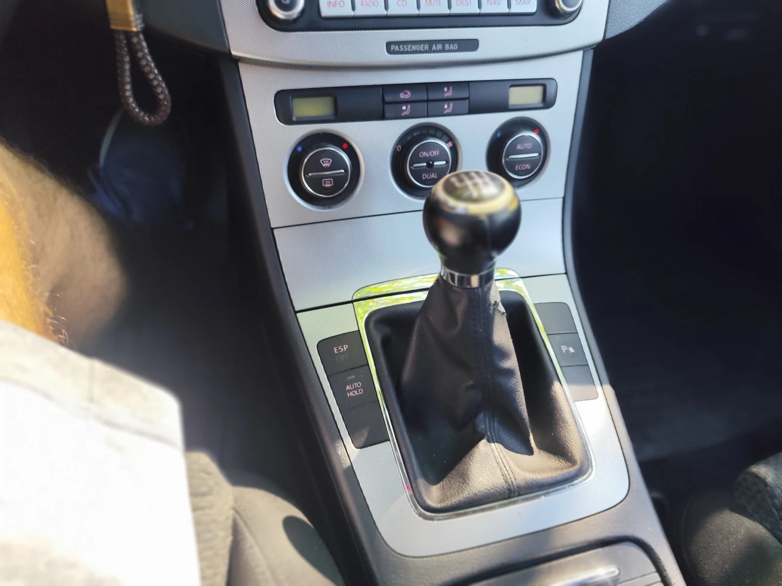 VW Passat, снимка 11 - Автомобили и джипове - 55787667