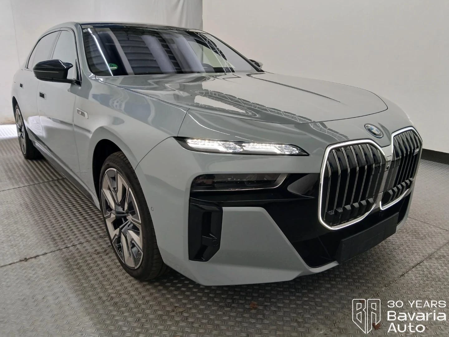 BMW i7 M70 xDrive, снимка 4 - Автомобили и джипове - 55991724