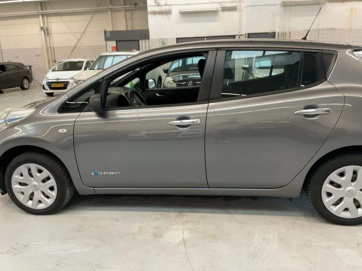 Nissan Leaf  electric drive 80 kW Visia* ВНОС САМО СРЕЩУ 30%, снимка 3 - Автомобили и джипове - 56251520