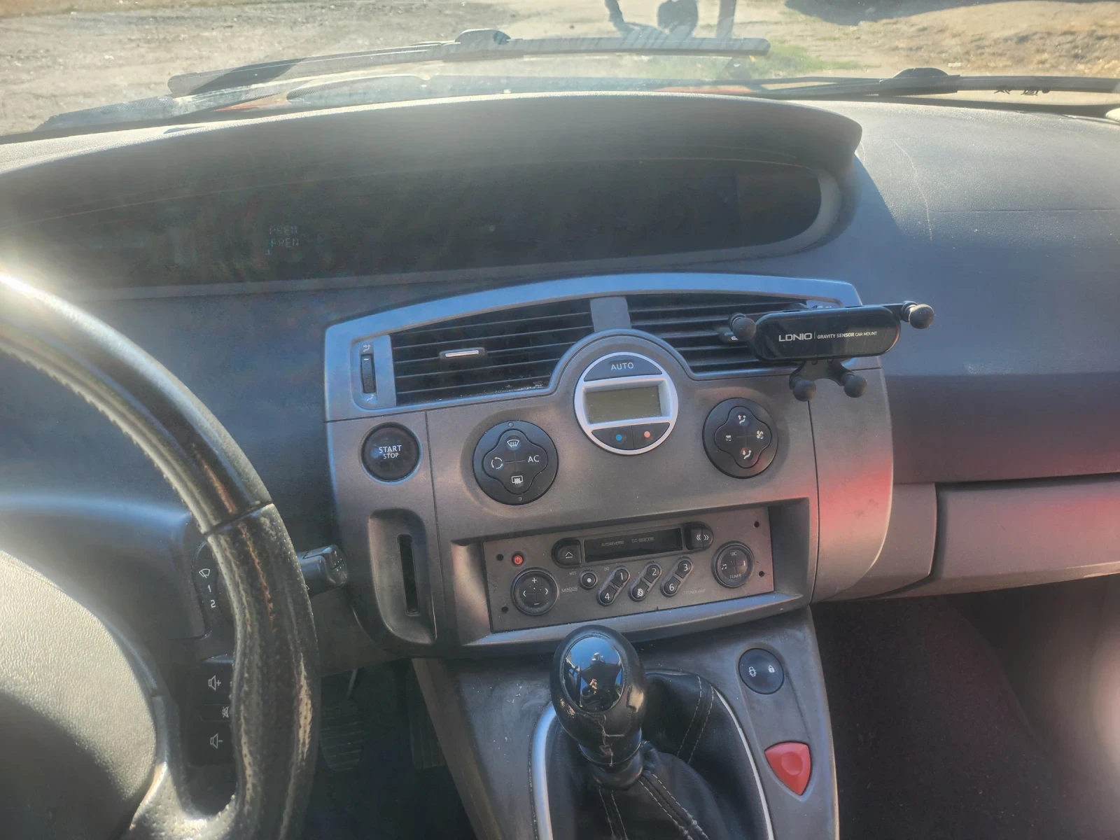 Renault Scenic 1.9- 6+ 1, снимка 7 - Автомобили и джипове - 56338347