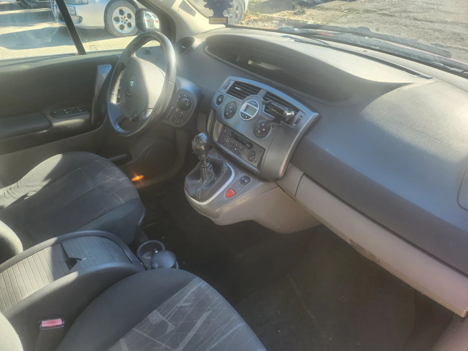 Renault Scenic 1.9- 6+ 1, снимка 9 - Автомобили и джипове - 56338347