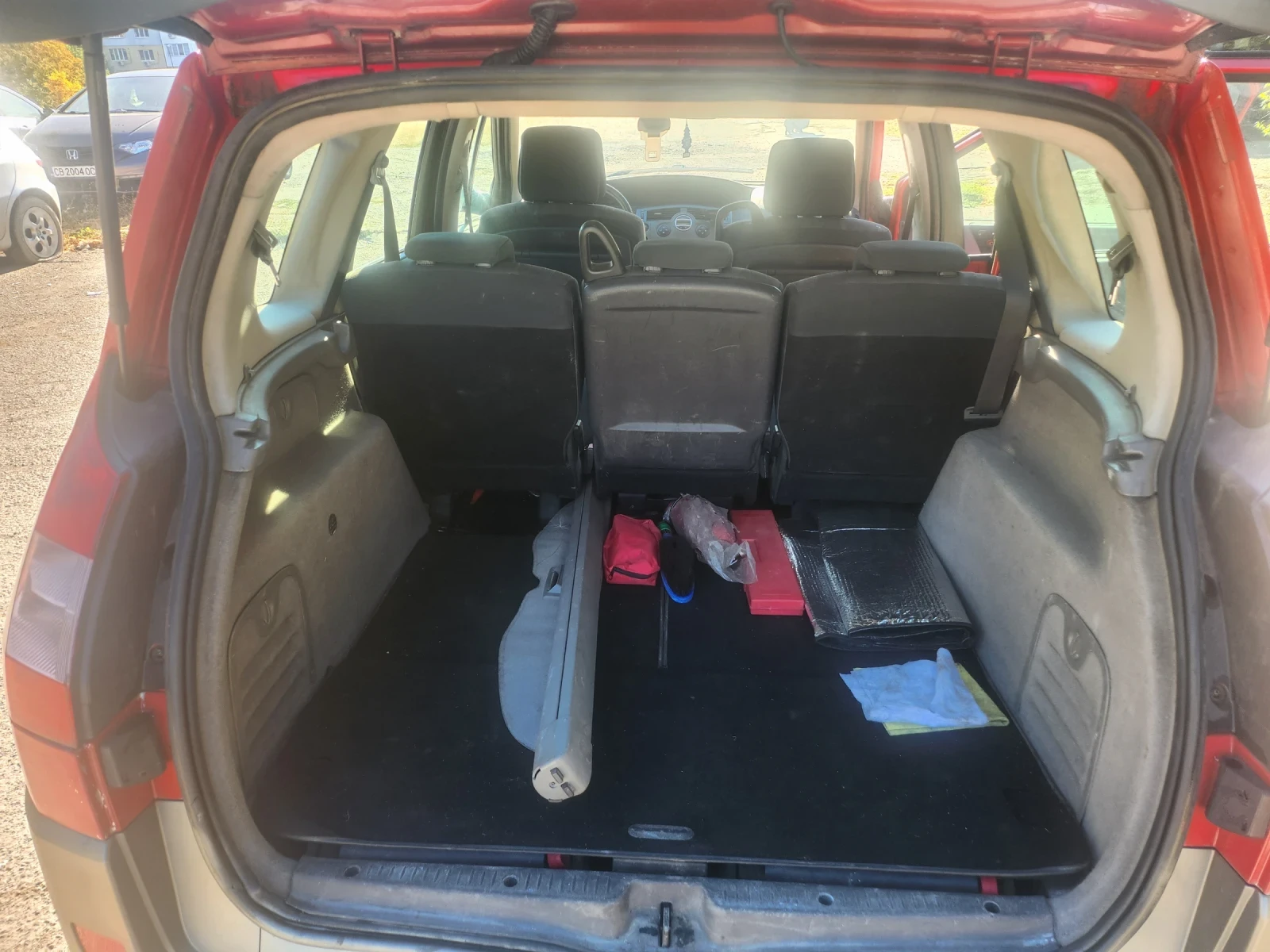 Renault Scenic 1.9- 6+ 1, снимка 6 - Автомобили и джипове - 56338347