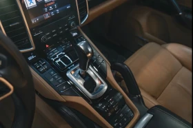 Porsche Cayenne Platinum Edition, Sport Chrono, GTS Pack, снимка 6