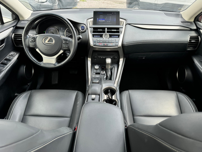 Lexus NX 300h Панорама-Кожа-Подгрев-AWD-2.5i 155hp-11.2017г, снимка 12 - Автомобили и джипове - 46443318
