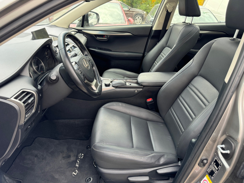 Lexus NX 300h Панорама-Кожа-Подгрев-AWD-2.5i 155hp-11.2017г, снимка 7 - Автомобили и джипове - 46443318