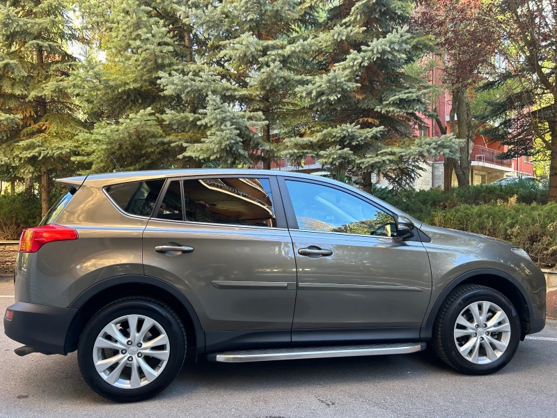 Toyota Rav4 2, 2 D-4D, 4X4, 189 600км, ПЪЛНА СЕРВИЗНА ИСТОРИЯ , снимка 3 - Автомобили и джипове - 52191031