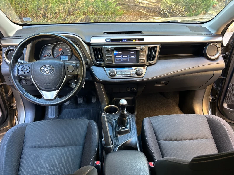 Toyota Rav4 2, 2 D-4D, 4X4, 189 600км, ПЪЛНА СЕРВИЗНА ИСТОРИЯ , снимка 7 - Автомобили и джипове - 52191031
