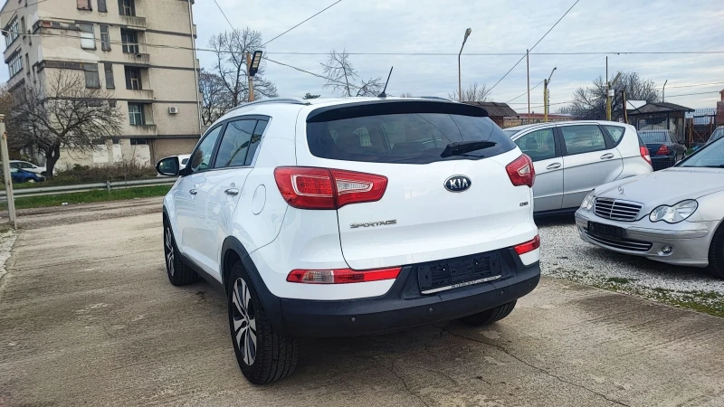 Kia Sportage 1.7 CRDI , снимка 8 - Автомобили и джипове - 52727332