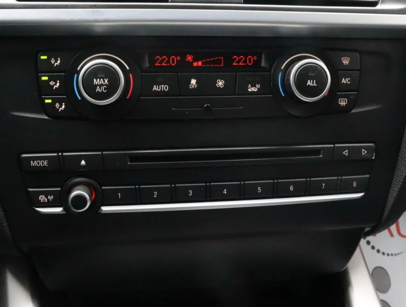 BMW X3 3.5d/xDrive/PDC/Isofix/HDC/AUX/Bluetooth/Navi, снимка 12 - Автомобили и джипове - 53229616