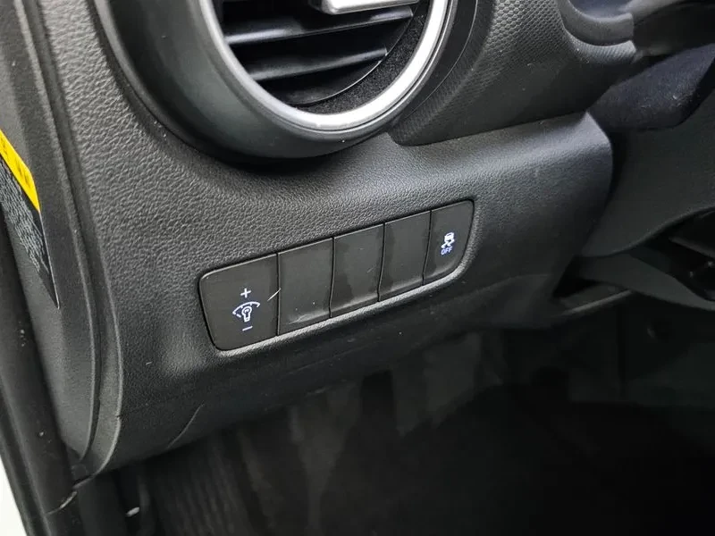 Hyundai Kona 1.6T, снимка 16 - Автомобили и джипове - 54257075