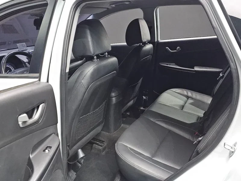 Hyundai Kona 1.6T, снимка 12 - Автомобили и джипове - 54257075