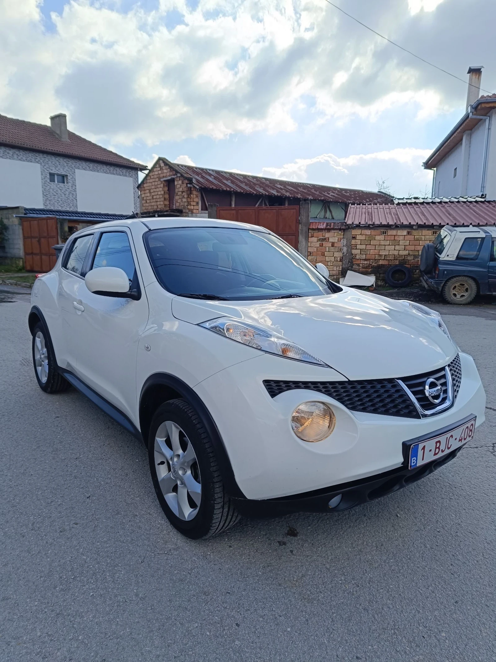 Nissan Juke 1.6i бензин 117 кс - изображение 3